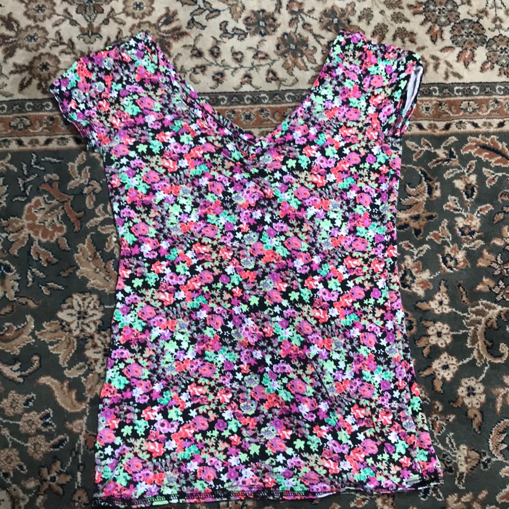 Garage floral v-neck t shirt